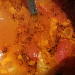 白菜と鶏胸肉のトマトスープ